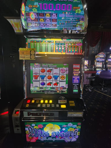ワイルドローゼズ ザトリニティガーデン